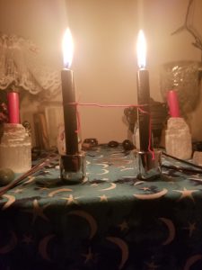 binding love spells with candles